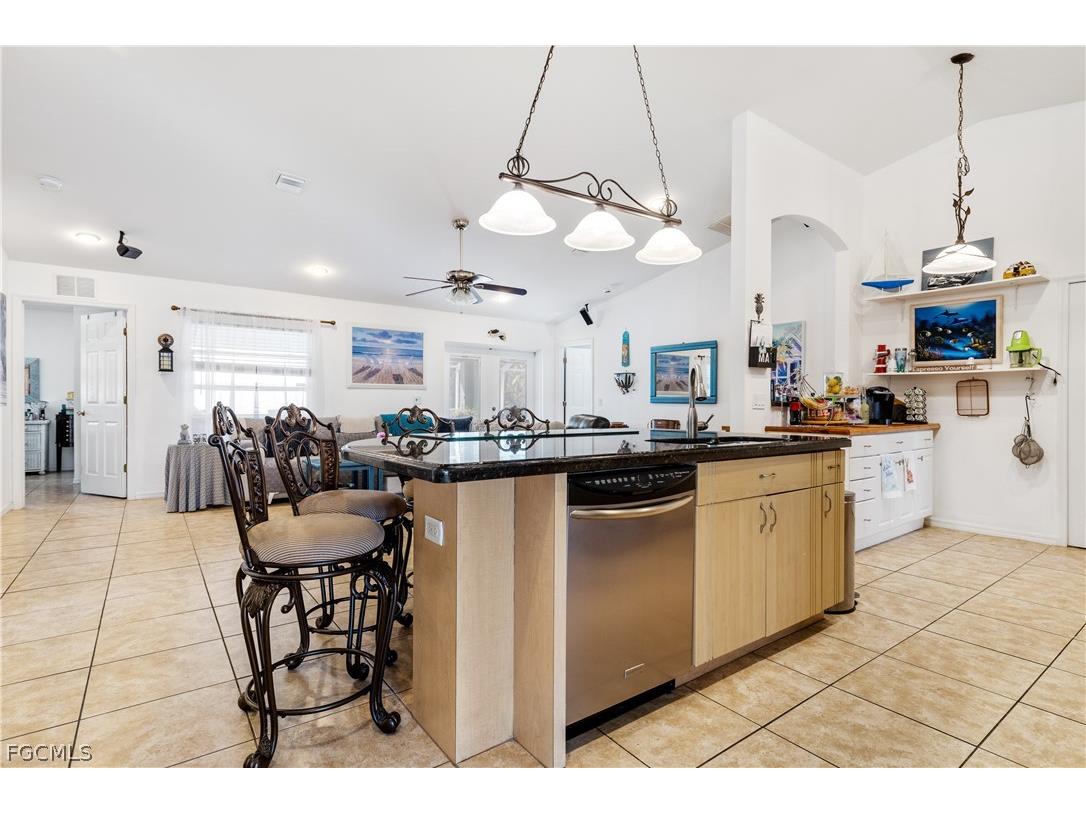 402 SW 46th Terrace Cape Coral FL 33914 2026010219 image15