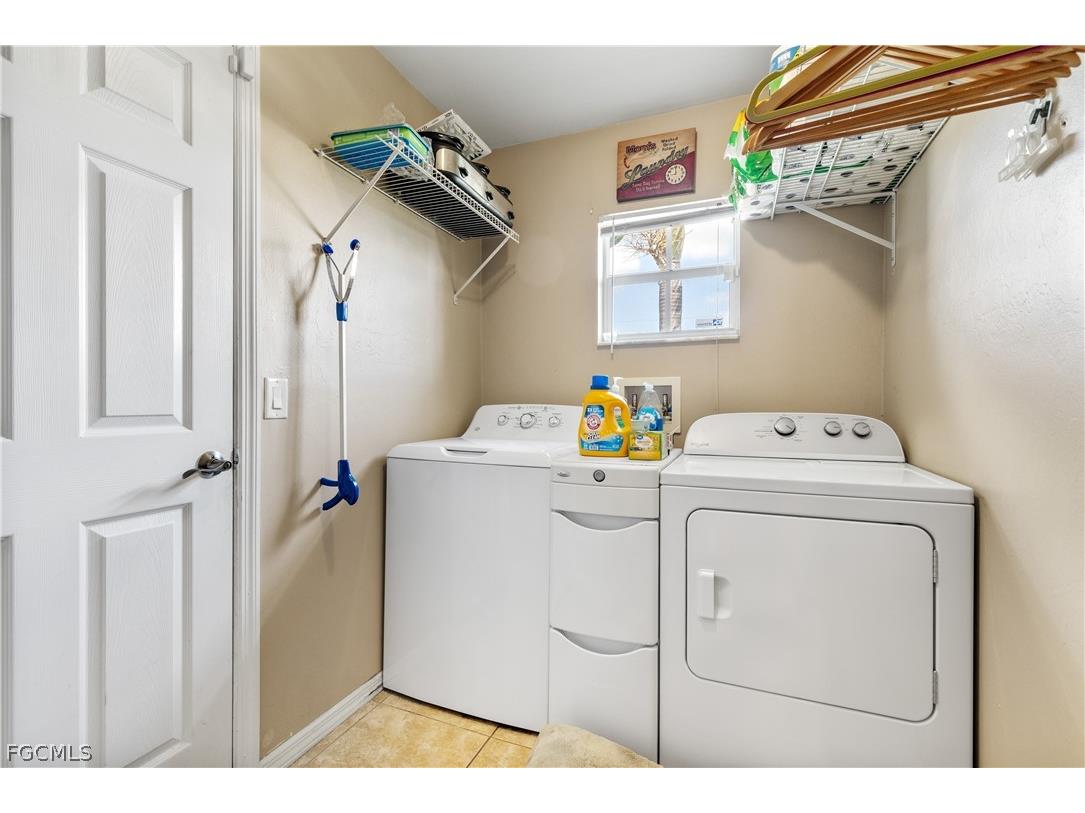 402 SW 46th Terrace Cape Coral FL 33914 2026010219 image25
