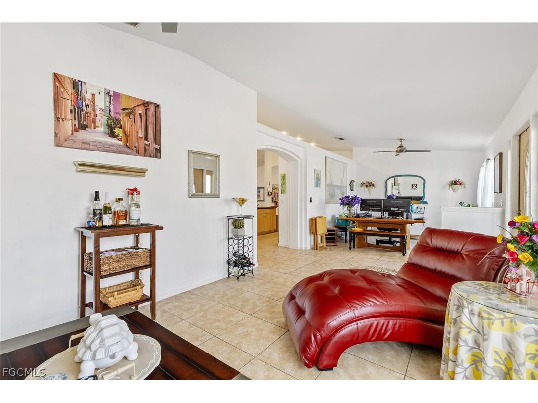402 SW 46th Terrace Cape Coral FL 33914 2026010219 image8