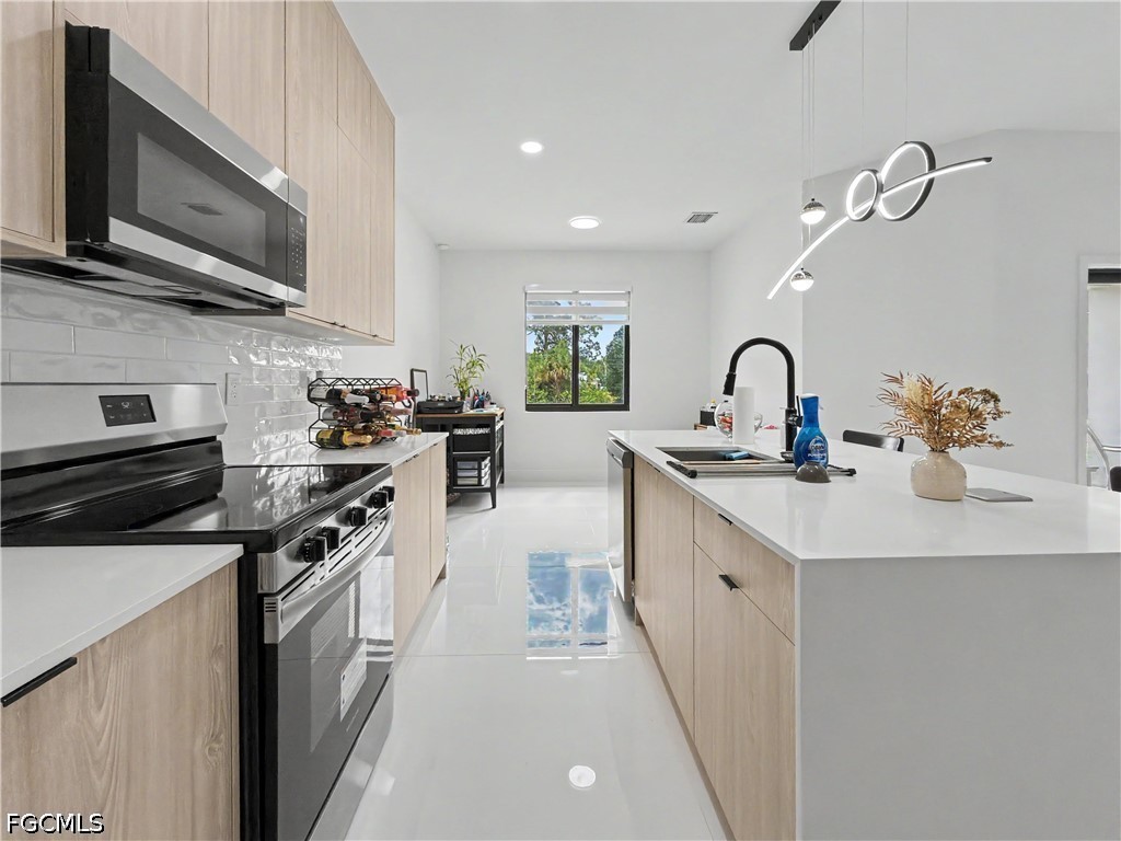 402 Thompson Avenue Lehigh Acres FL 33972 2026017355 image12