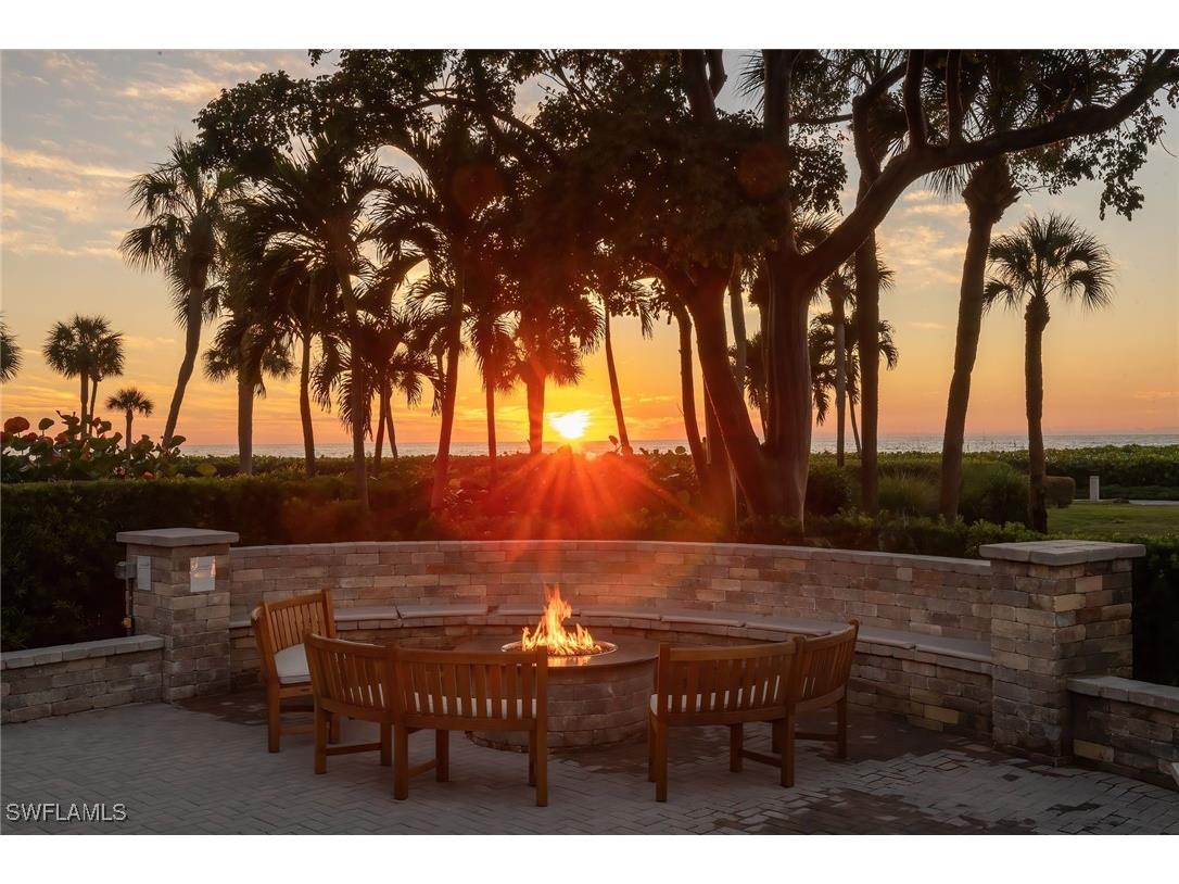 4021 Gulf Shore Boulevard N #V-16 Naples FL 34103 225005003 image3