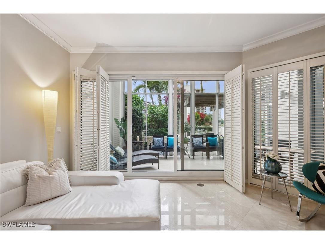 4021 Gulf Shore Boulevard N #V-16 Naples FL 34103 225005003 image9