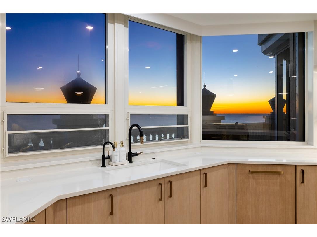 4021 Gulf Shore Boulevard N #11 Naples FL 34103 226005532 image10