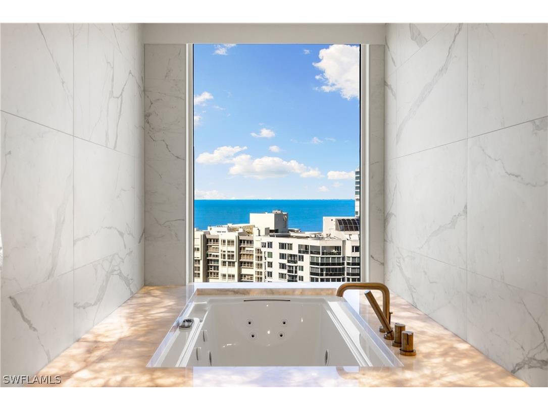 4021 Gulf Shore Boulevard N #11 Naples FL 34103 226005532 image31