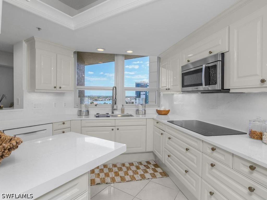 4021 Gulf Shore Boulevard N #1103 Naples FL 34103 226015252 image18