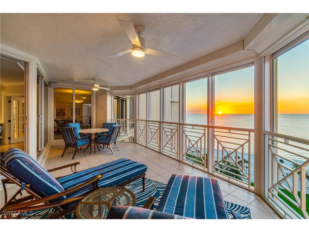 4021 Gulf Shore Boulevard N #1704 Naples FL 34103 225048673 image1