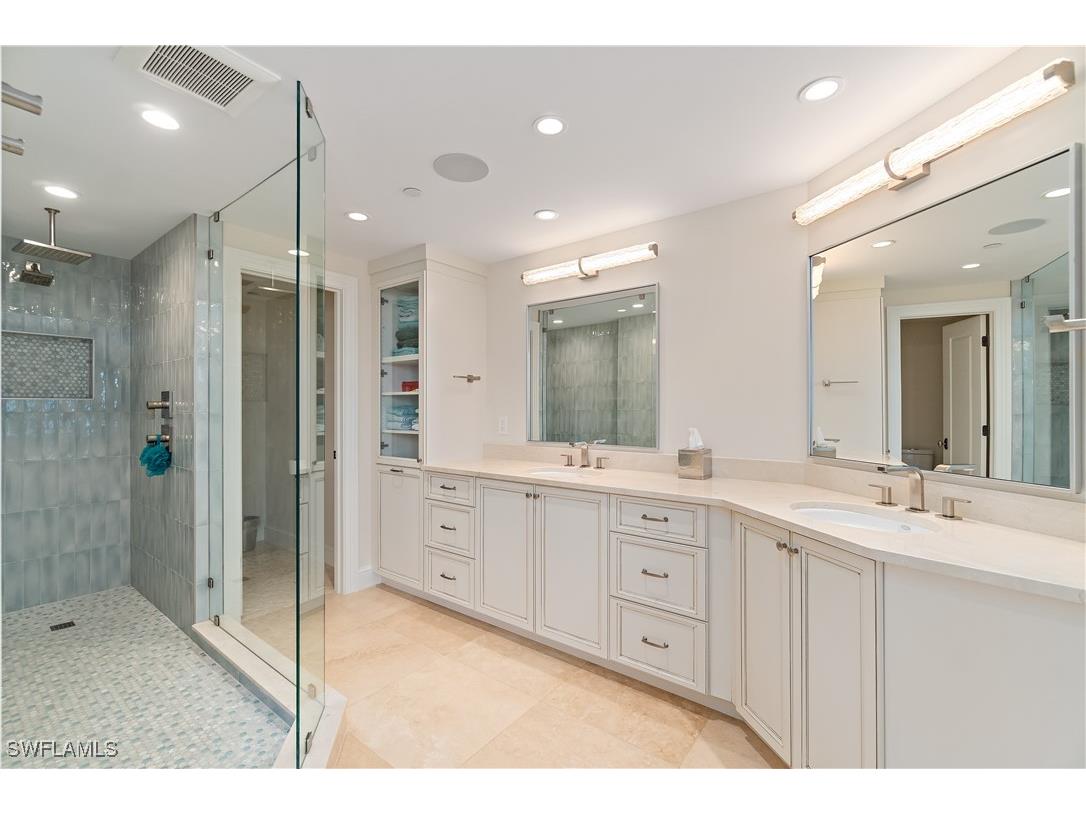 4021 Gulf Shore Boulevard N #1704 Naples FL 34103 225048673 image11