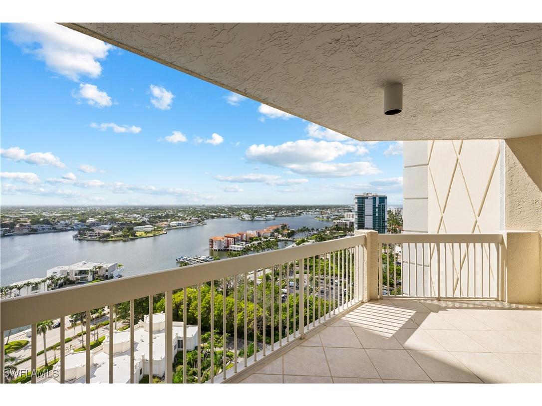4021 Gulf Shore Boulevard N #1804 Naples FL 34103 225084706 image16