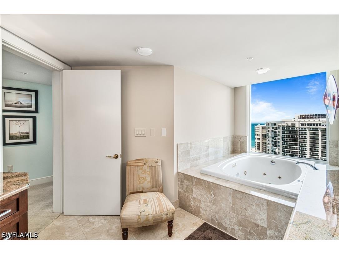 4021 Gulf Shore Boulevard N #1804 Naples FL 34103 226013722 image18