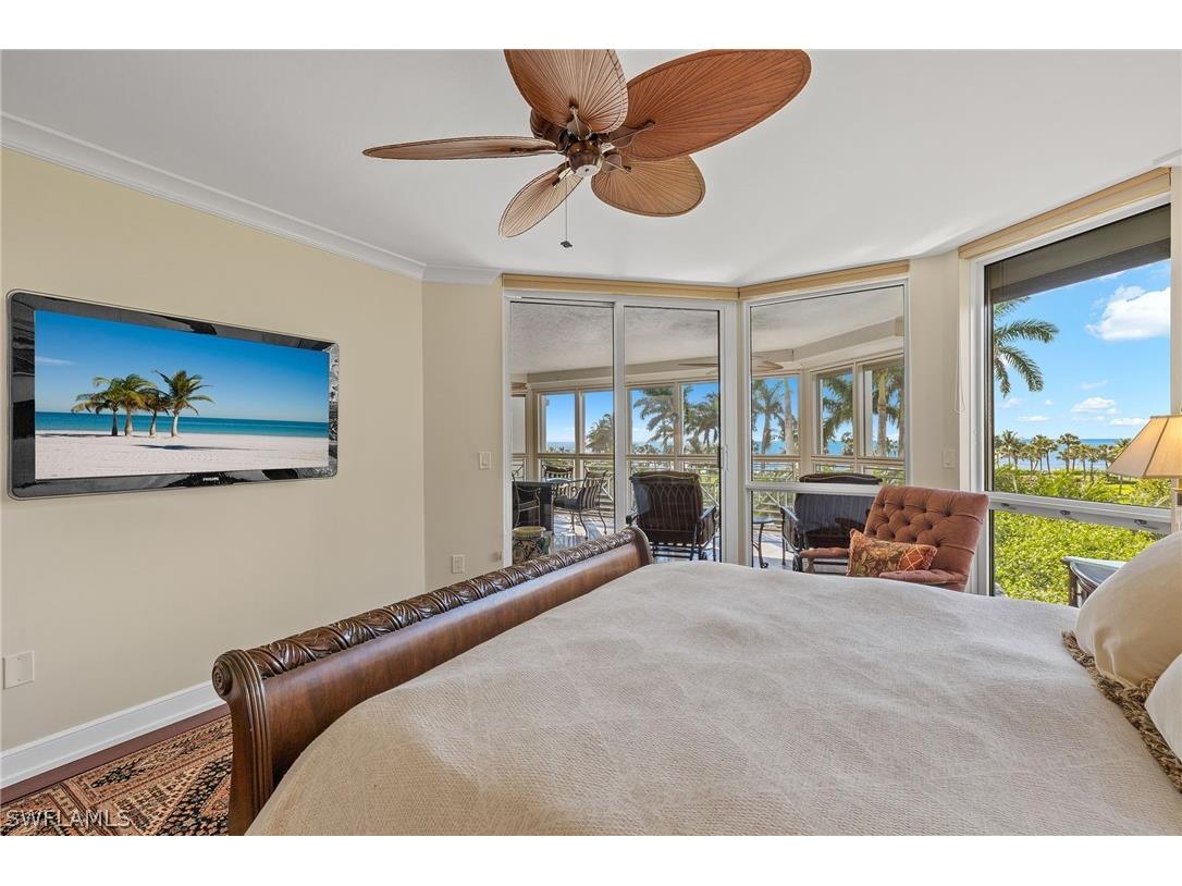 4021 Gulf Shore Boulevard N #202 Naples FL 34103 226010636 image19