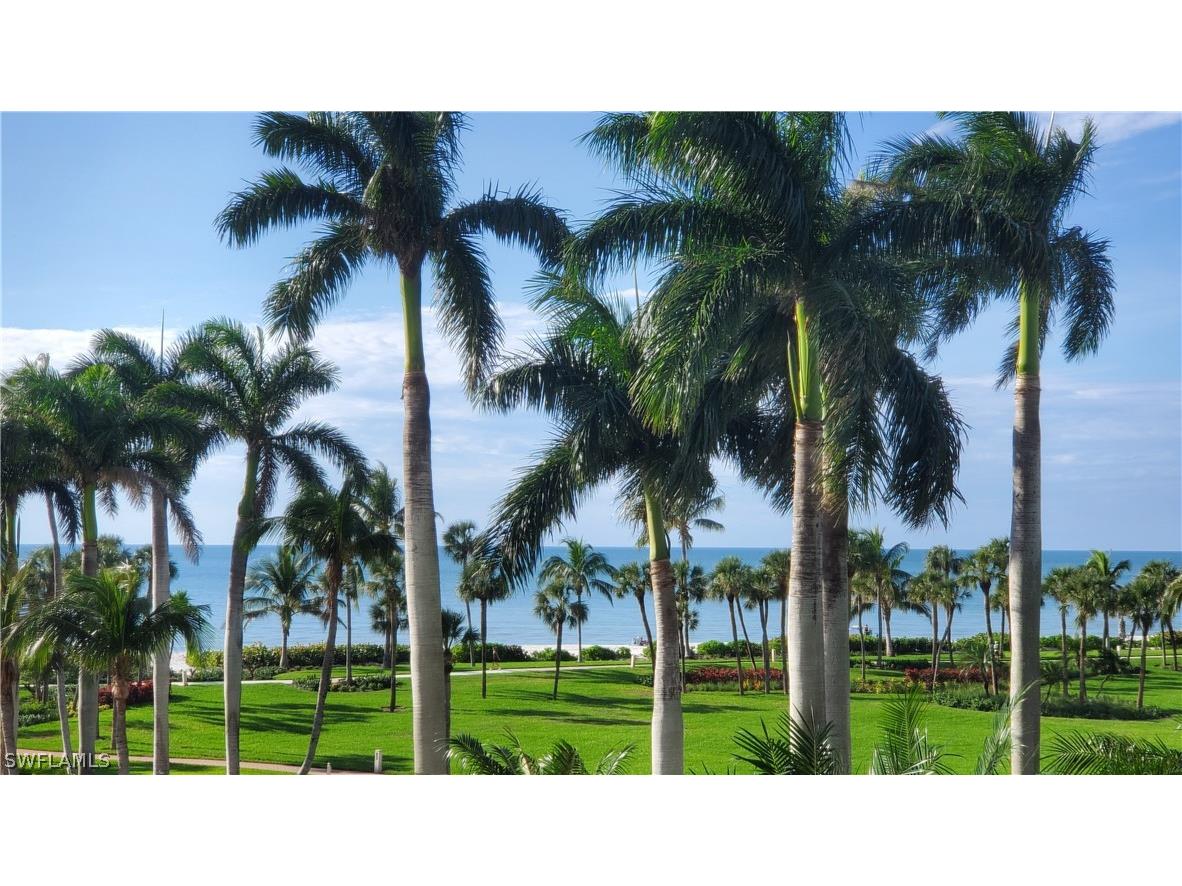 4021 Gulf Shore Boulevard N #202 Naples FL 34103 226010636 image39