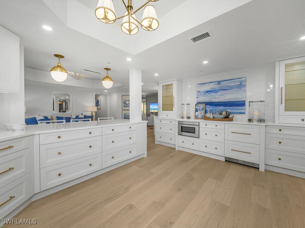 4021 Gulf Shore Boulevard N #403 Naples FL 34103 225081339 image12