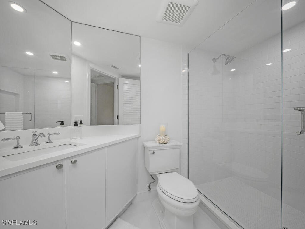 4021 Gulf Shore Boulevard N #403 Naples FL 34103 225081339 image36