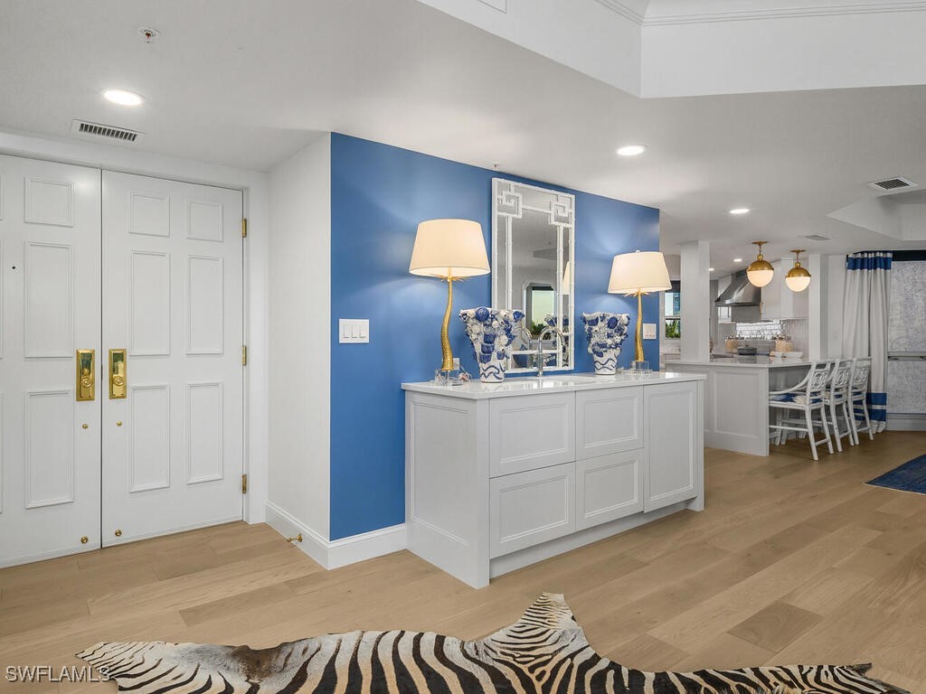 4021 Gulf Shore Boulevard N #403 Naples FL 34103 225081339 image6