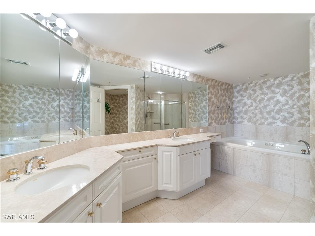 4021 Gulf Shore Boulevard N #506 Naples FL 34103 225076365 image11