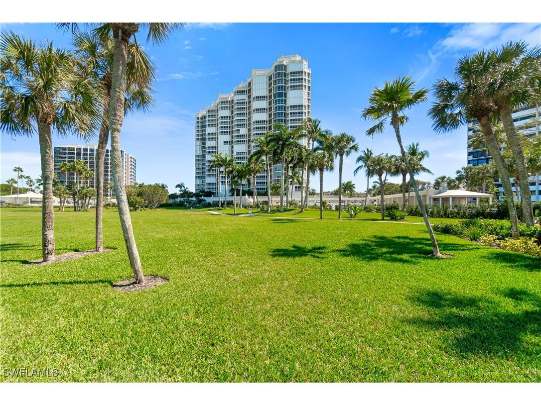 4021 Gulf Shore Boulevard N #506 Naples FL 34103 225076365 image25