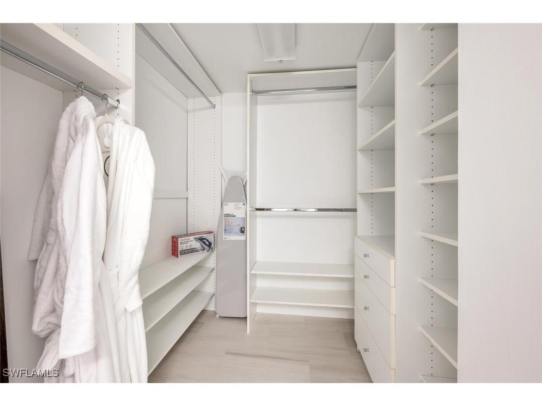 4021 Gulf Shore Boulevard N #702 Naples FL 34103 225076990 image32