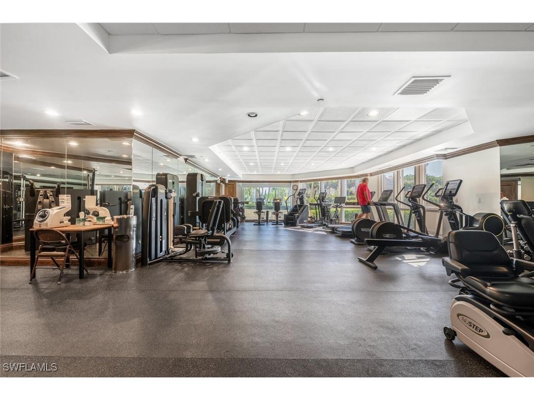 4021 Gulf Shore Boulevard N #702 Naples FL 34103 225076990 image46