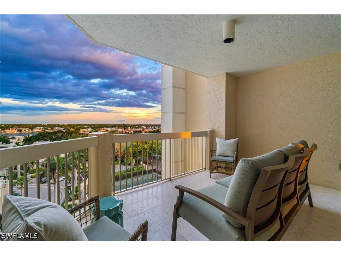 4021 Gulf Shore Boulevard N #702 Naples FL 34103 226019751 image18
