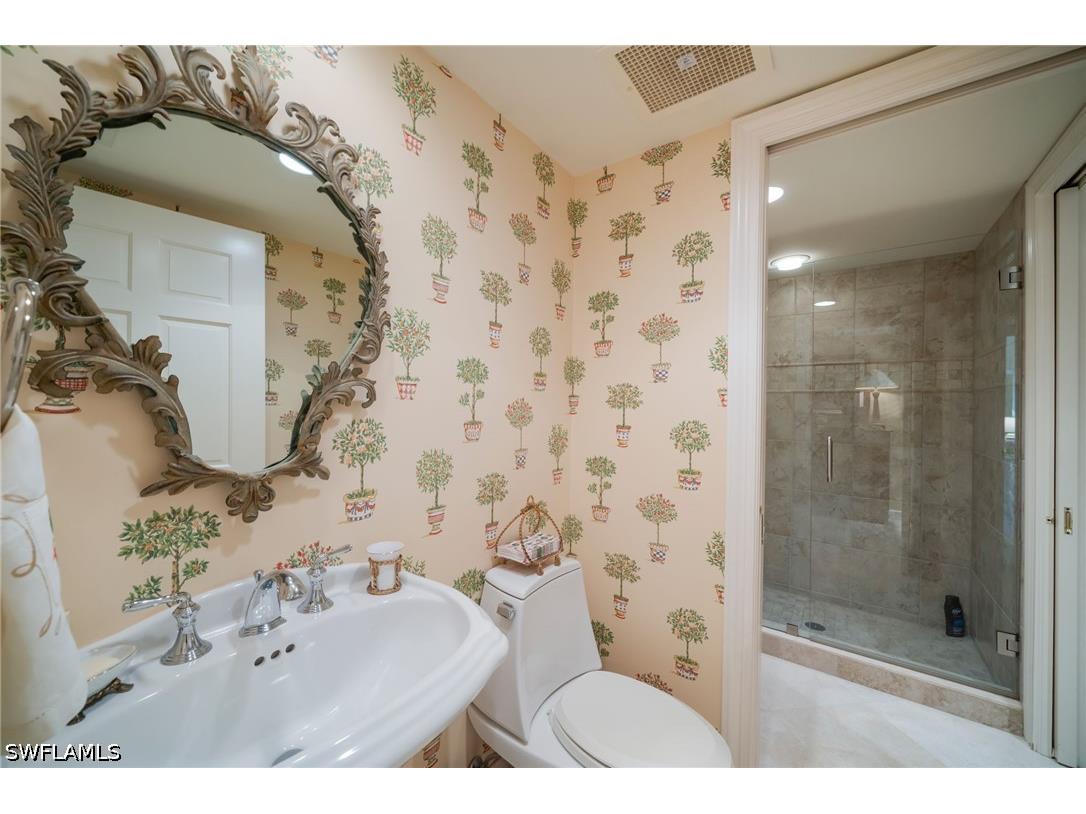 4021 Gulf Shore Boulevard N #804 Naples FL 34103 226016027 image24