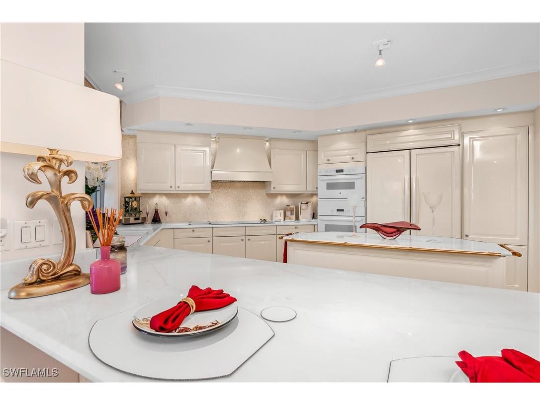 4021 Gulf Shore Boulevard N #903 Naples FL 34103 225082432 image22