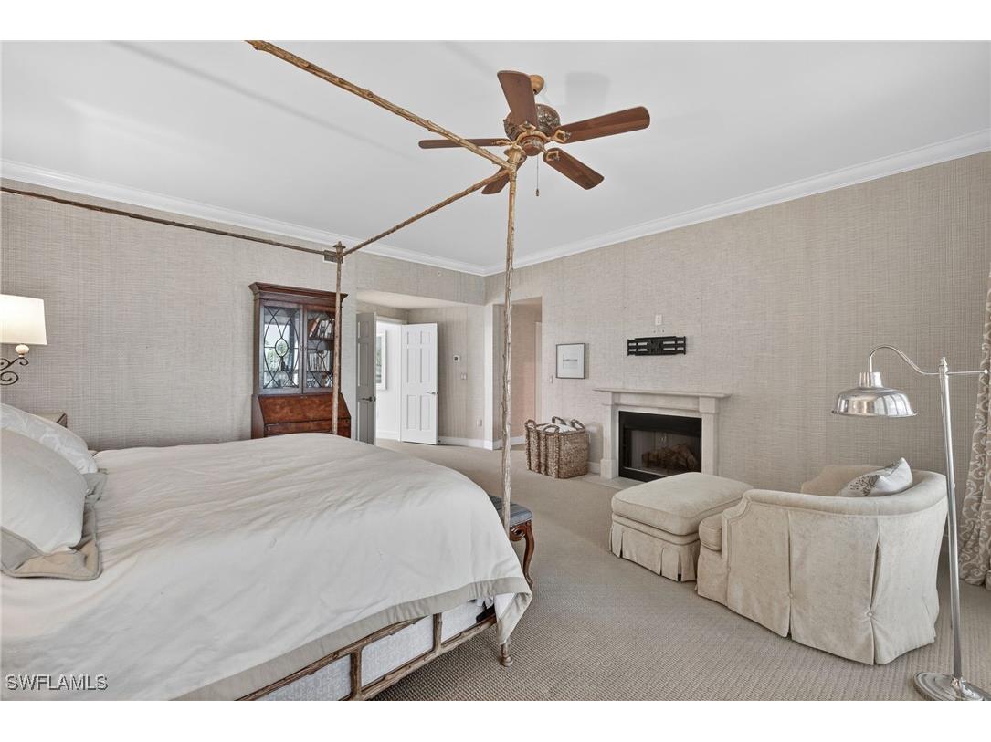 4021 Gulf Shore Boulevard N #V19 Naples FL 34103 225078688 image23