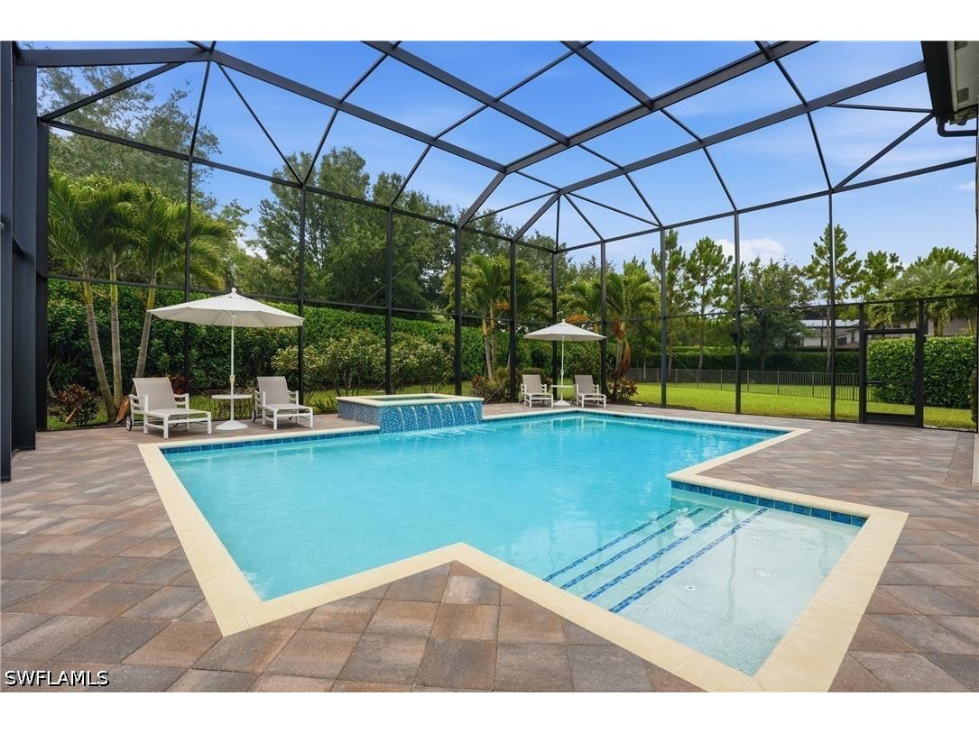 4021 Thistle Creek Court Naples FL 34119 226021762 image1
