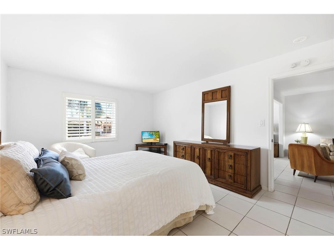 4022 Belair Lane #2 Naples FL 34103 226008327 image26