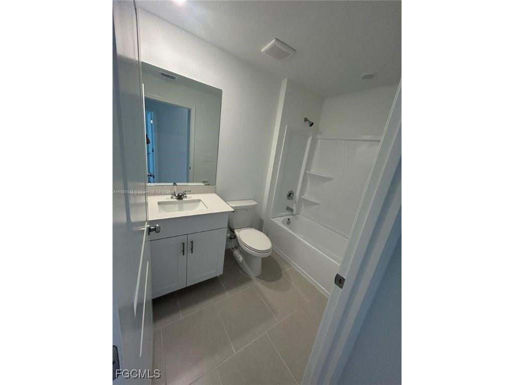 4022 N San Felipe Lane Fort Myers FL 33917 2025017718 image11