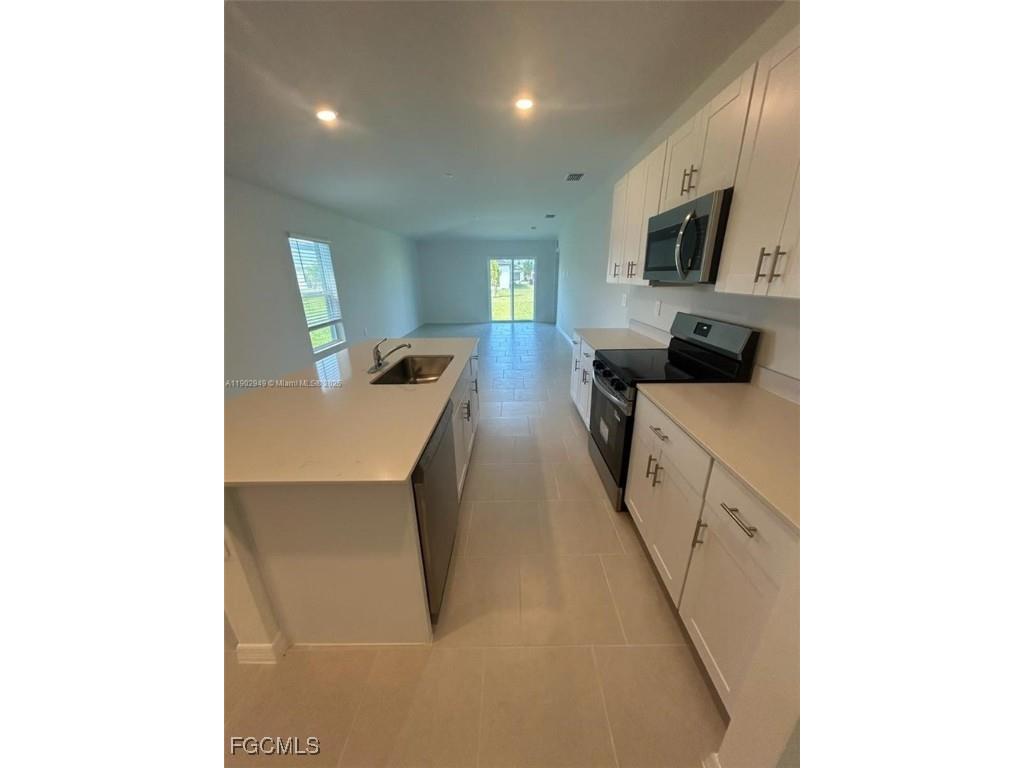 4022 N San Felipe Lane Fort Myers FL 33917 2025017718 image4