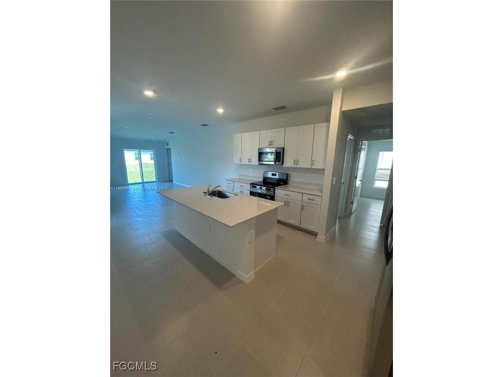 4022 N San Felipe Lane Fort Myers FL 33917 2025017718 image5