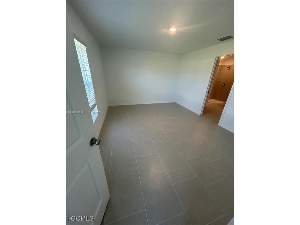 4022 N San Felipe Lane Fort Myers FL 33917 2025017718 image9