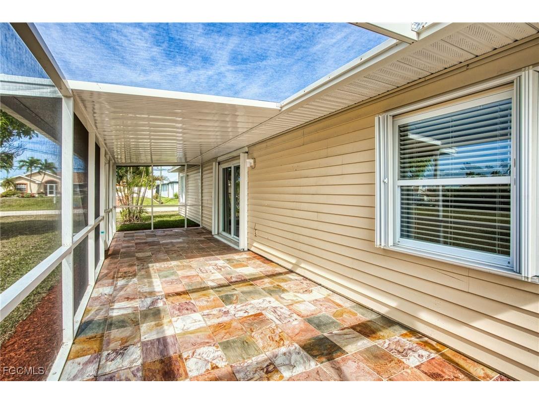 4022 SW 8th Place Cape Coral FL 33914 2025019535 image23