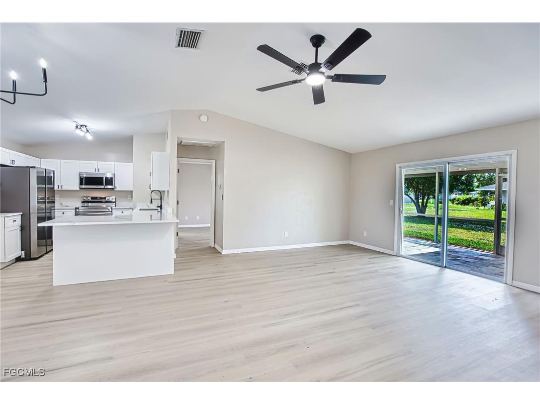 4022 SW 8th Place Cape Coral FL 33914 2025019535 image6