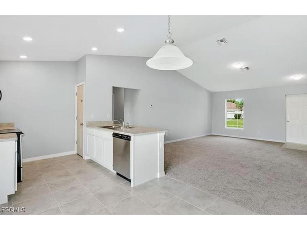 4023 NE 23rd Place Cape Coral FL 33909 2025020353 image9