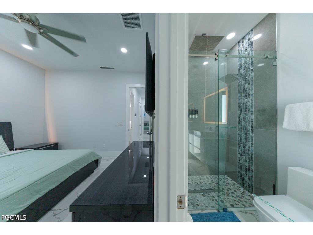 4024 Chiquita Boulevard S Cape Coral FL 33914 2026025613 image17