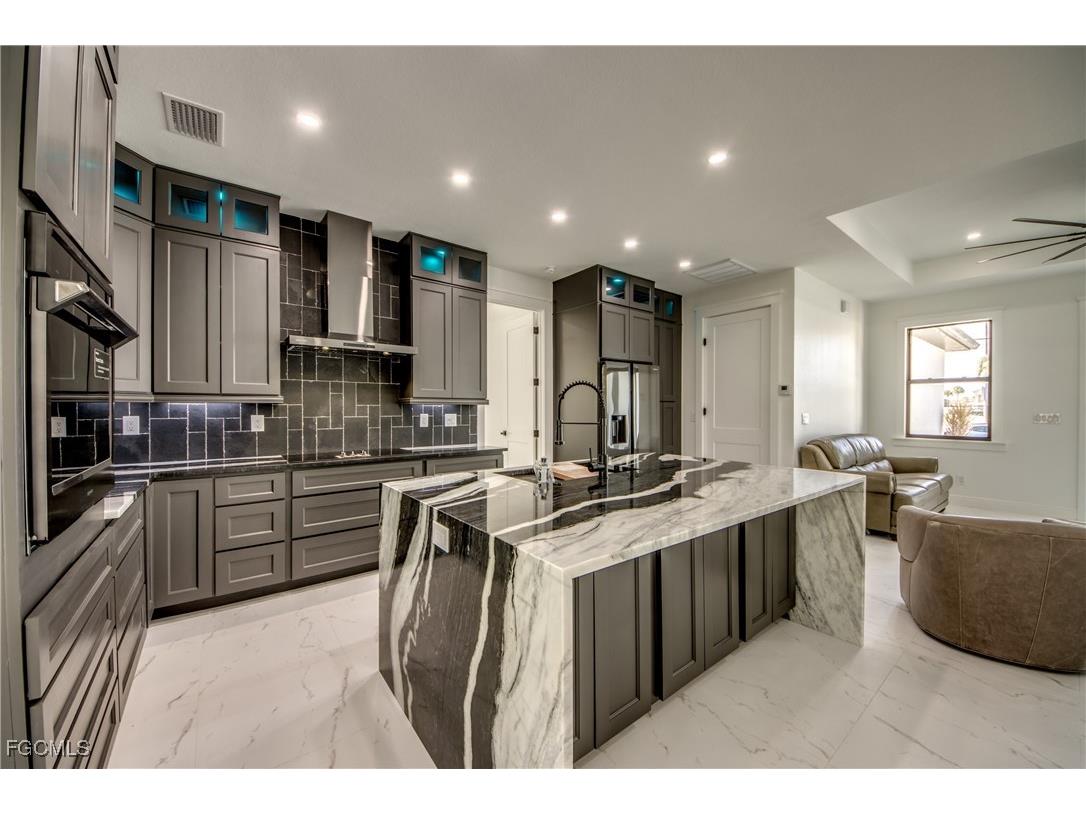 4025 SW 2nd Court Cape Coral FL 33914 2025018083 image16