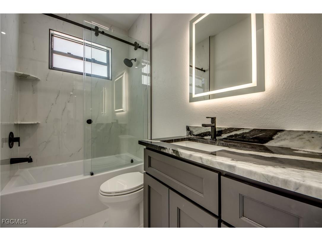 4025 SW 2nd Court Cape Coral FL 33914 2025018083 image36