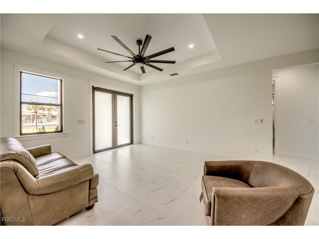 4025 SW 2nd Court Cape Coral FL 33914 2025018083 image8