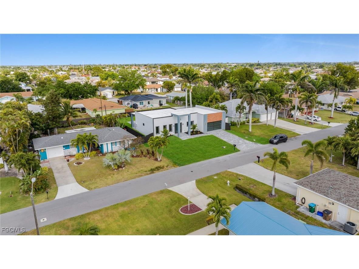 4026 SE 3rd Avenue Cape Coral FL 33904 2025002579 image3