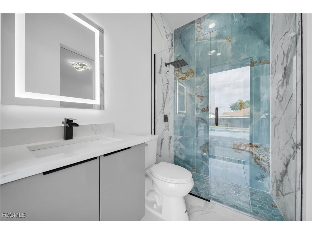 4026 SE 3rd Avenue Cape Coral FL 33904 2025002579 image32