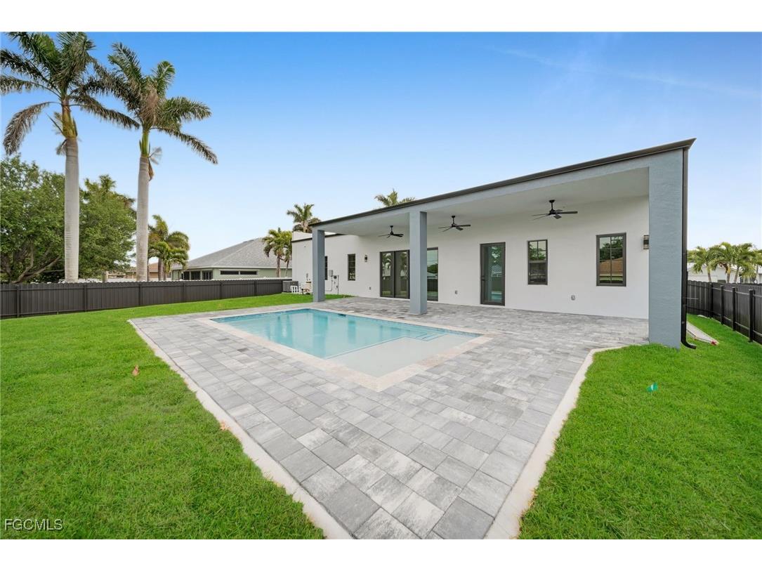 4026 SE 3rd Avenue Cape Coral FL 33904 2025002579 image39