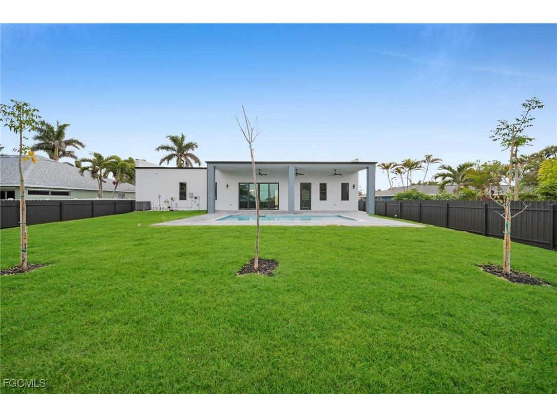 4026 SE 3rd Avenue Cape Coral FL 33904 2025002579 image40