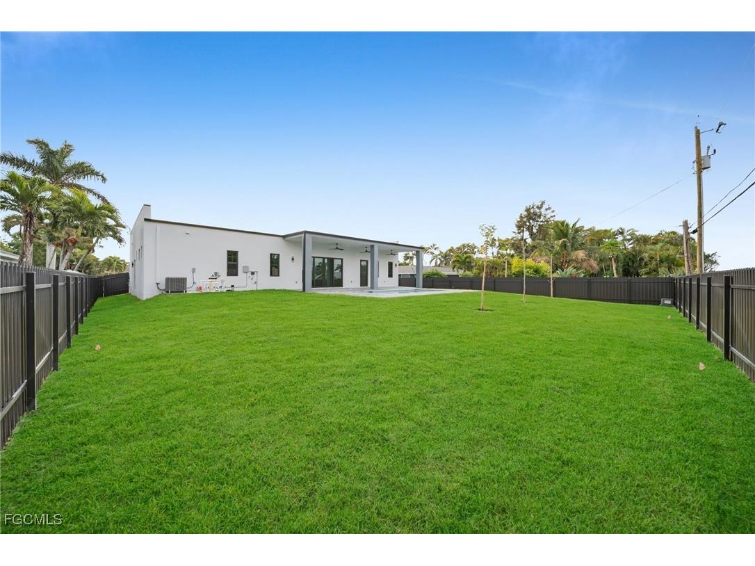 4026 SE 3rd Avenue Cape Coral FL 33904 2025002579 image41