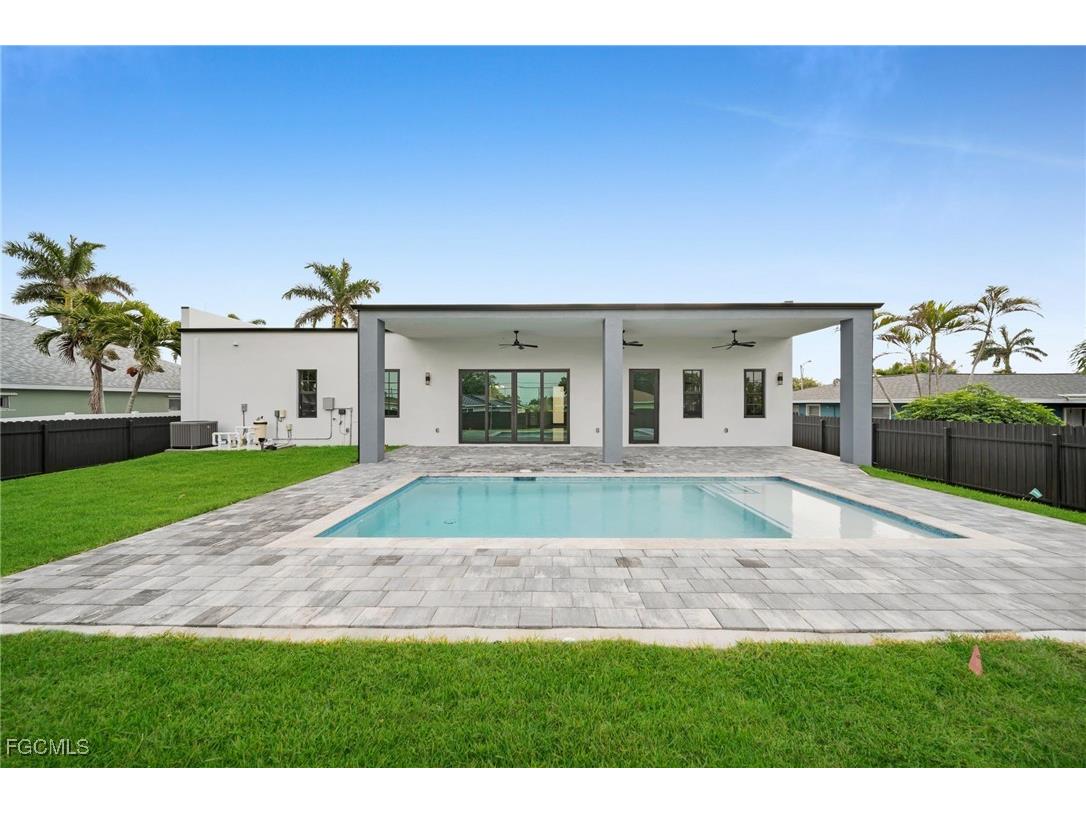 4026 SE 3rd Avenue Cape Coral FL 33904 2025002579 image42