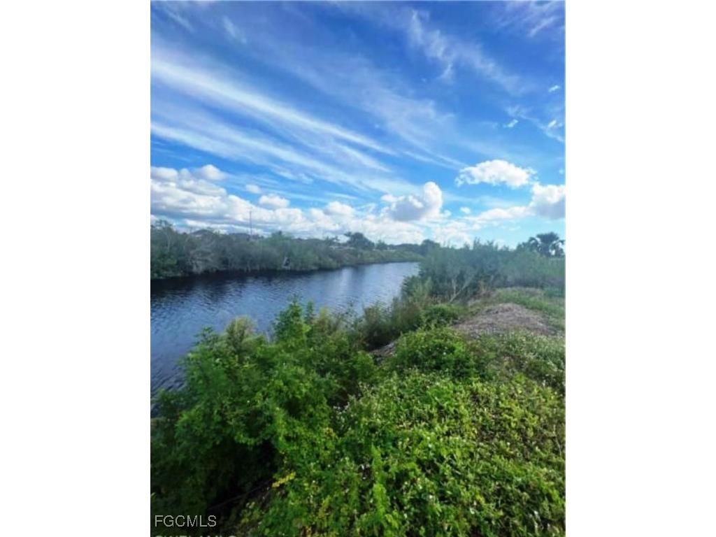 4027 NW 38th Avenue Cape Coral FL 33993 2025018126 image5