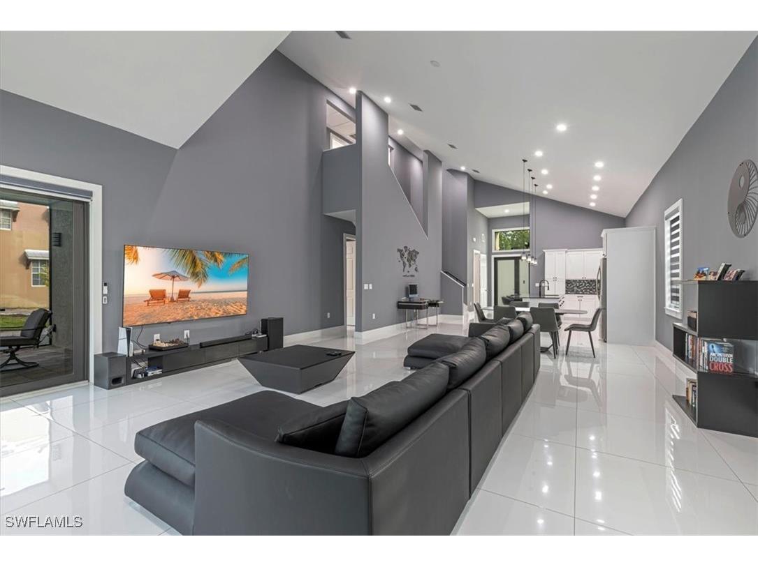 4029 2nd Avenue SE Naples FL 34117 225079558 image1