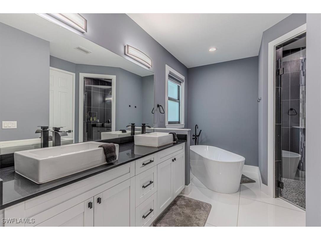 4029 2nd Avenue SE Naples FL 34117 225079558 image16