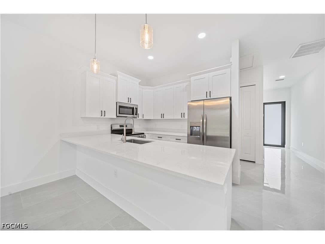 403/405 Bell Boulevard S Lehigh Acres FL 33974 2026021560 image20