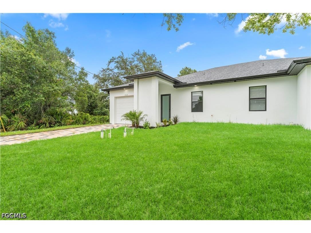 403/405 Bell Boulevard S Lehigh Acres FL 33974 2026021560 image3